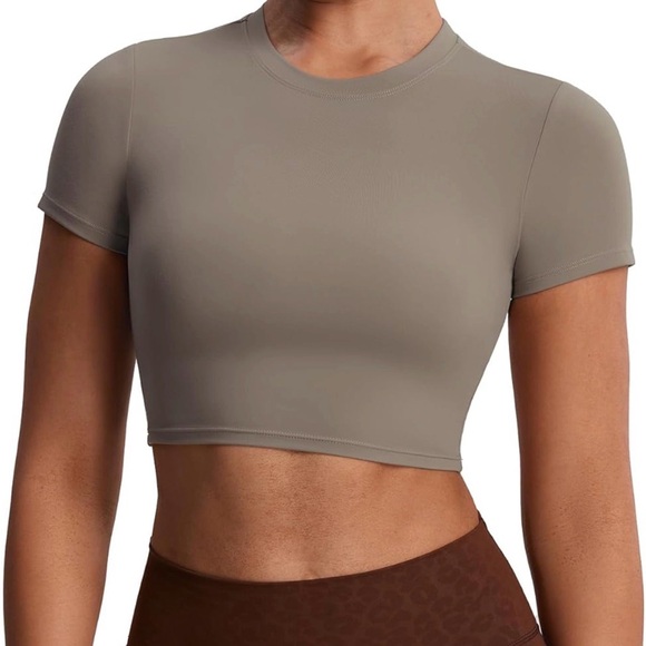 Aoxjox Tops - AOXJOX crop work out top shirt size small tan brown driftwood
